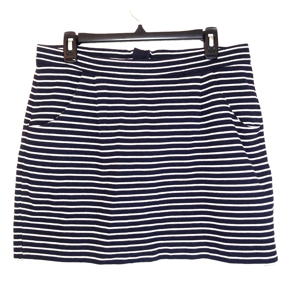 Like New Gap Mini Skirt Size M